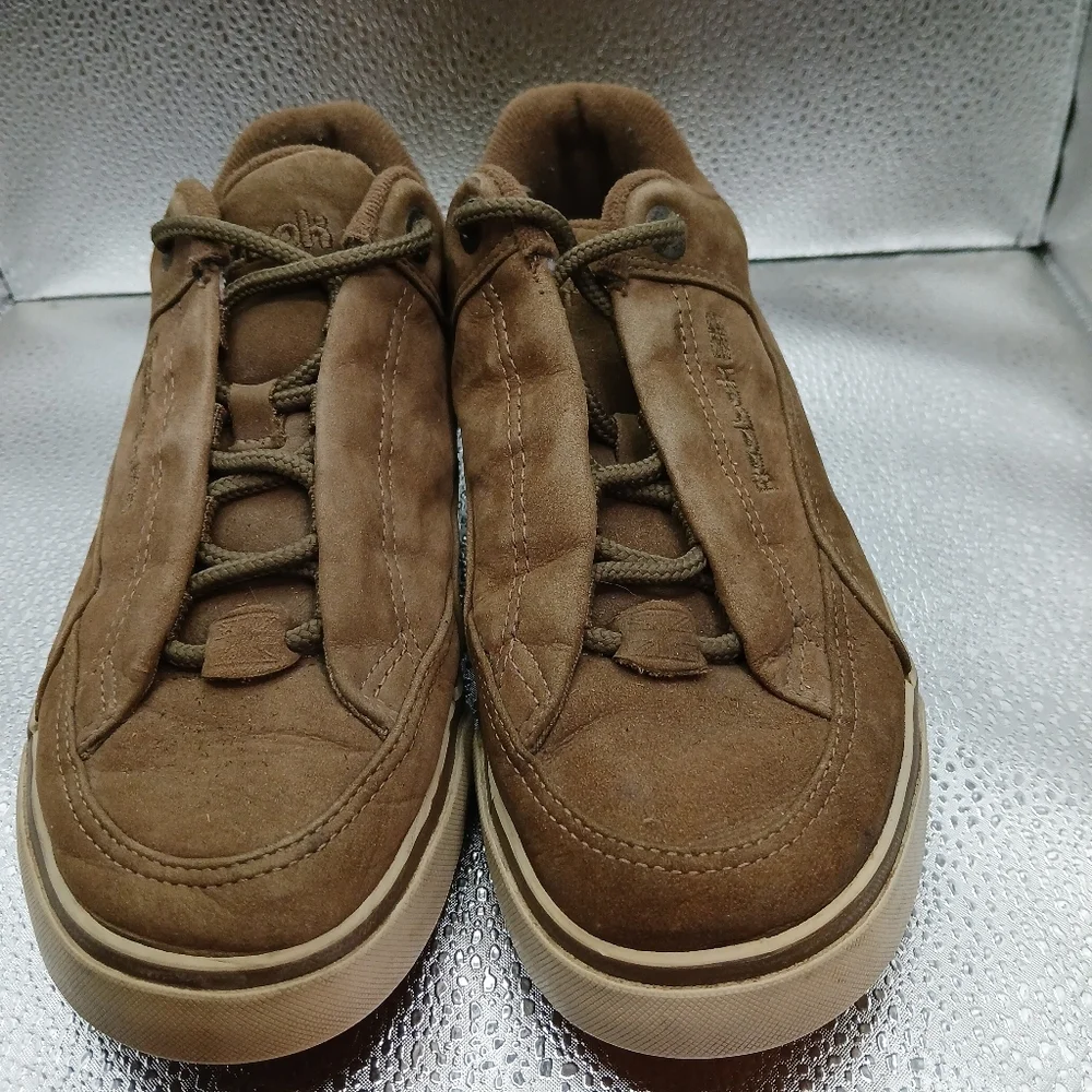 Reebok Tan Sneaker Women's Size 6.5